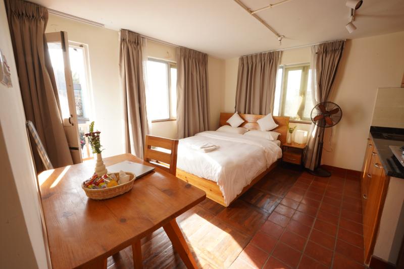 Walk-In Studio Aapartment