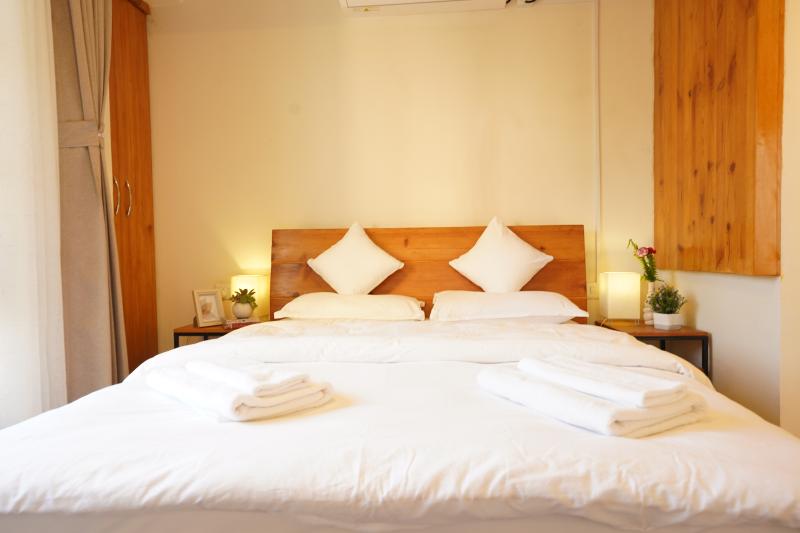 Whispering Winds- One Bedroom Studio Apartment